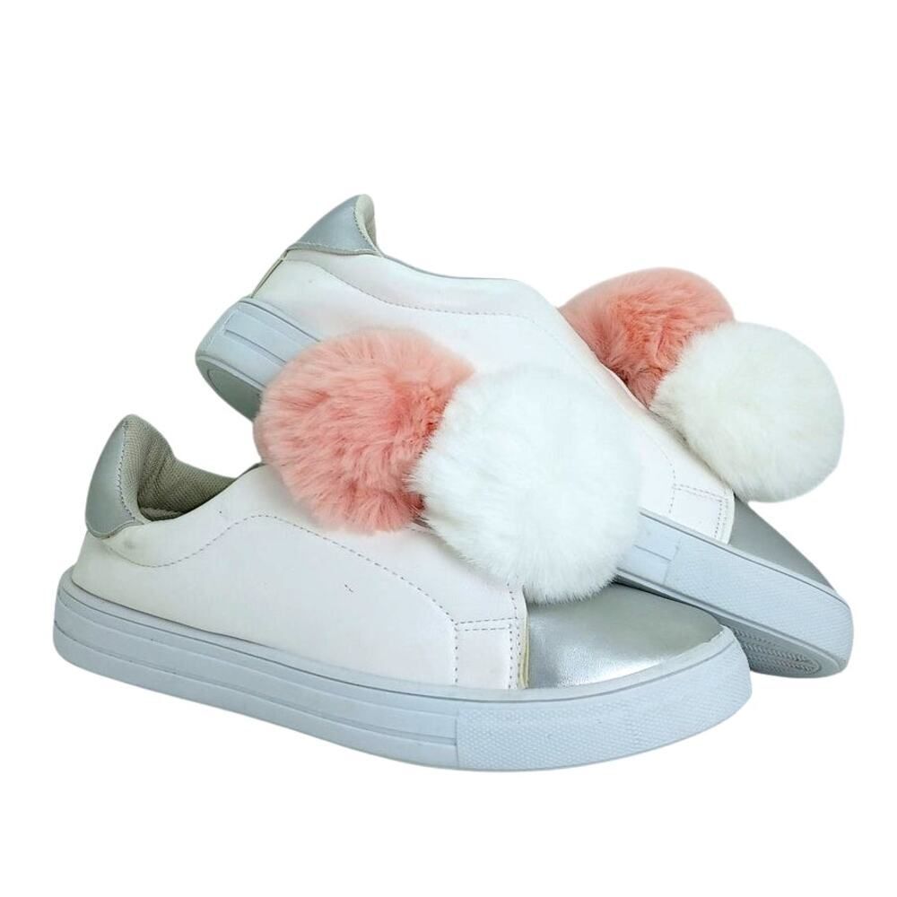 Olivia Miller Women's NEW w/Tags White & Silver PomPom Slip-on Sneakers - 8.5